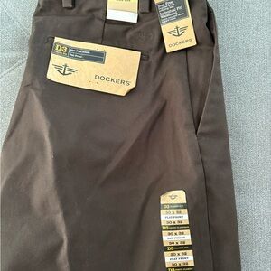Dockers Men's Brown Flat Front Pants